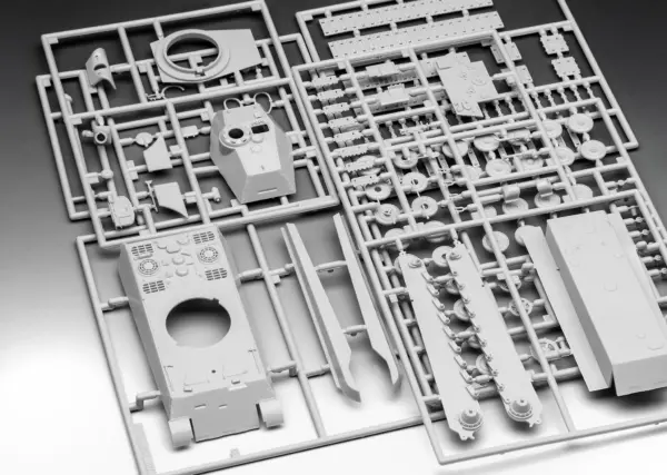 Revell Tiger II Ausf. B Königstiger (WOT) - Image 6